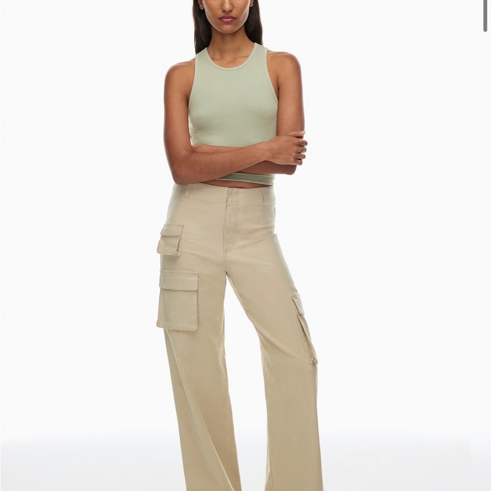 Aritzia Picture cargo pant tan size 2